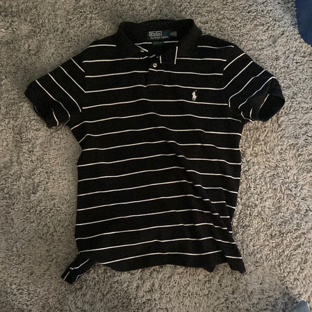 polo collar shirt